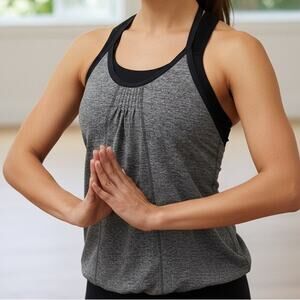 Lululemon Athletic Awareness Black Grey Bubble Halter Straps Tank Top Size 4